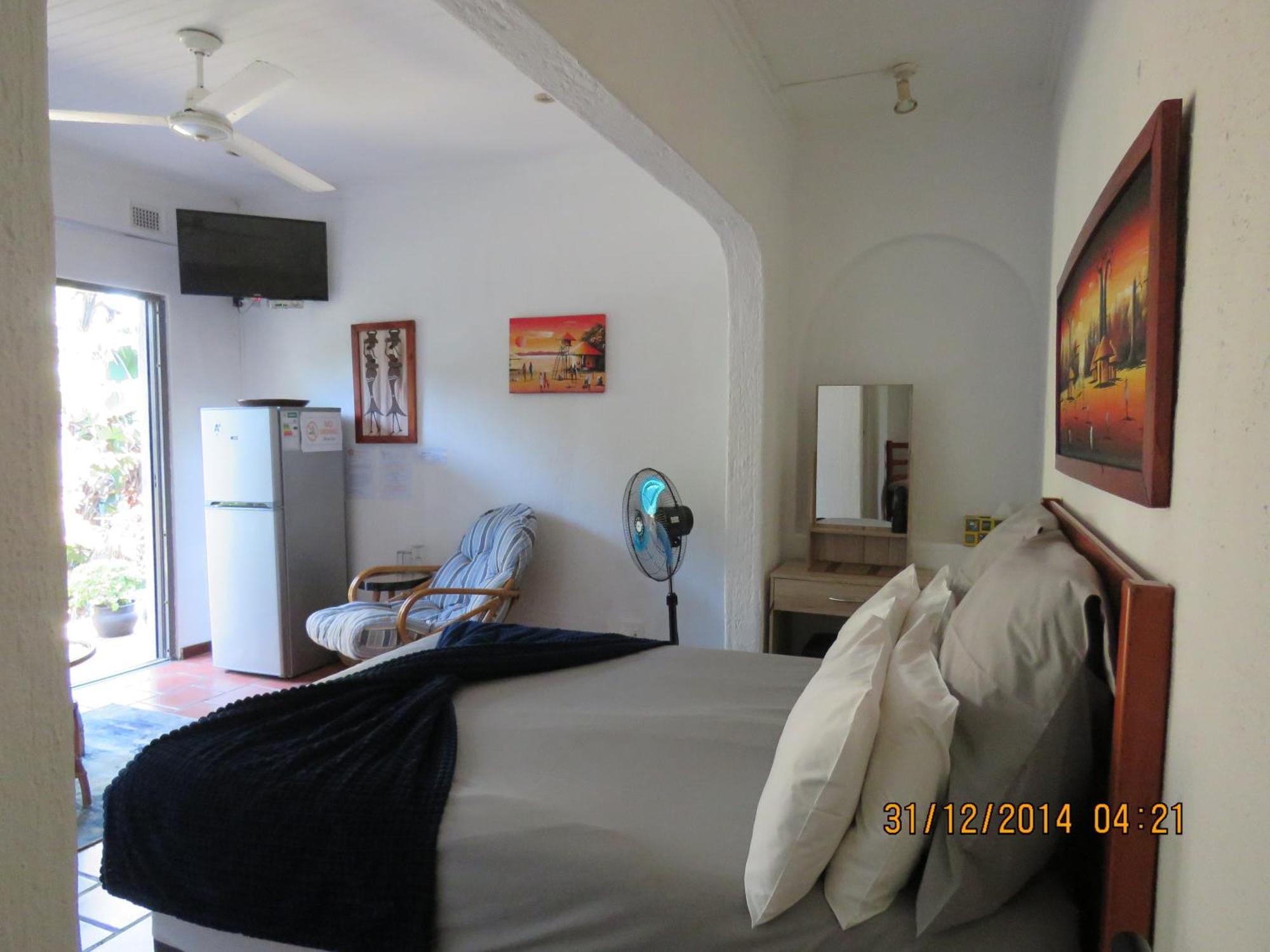 Beachcomber Bay Guest House In South Africa Margate Exterior photo